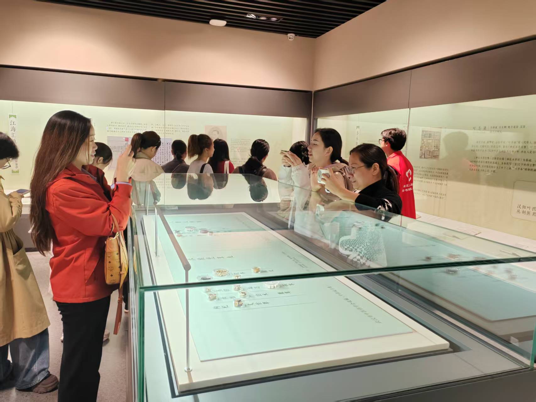 2025年11月6号湖北中医院参观